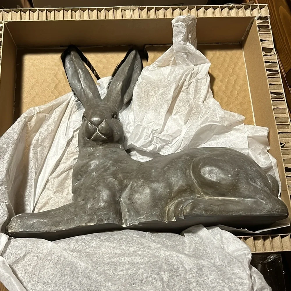 Pottery Barn Essex Handcrafted Laying 🐰 Bunny Sculpture BNIB - Picture 6 of 9